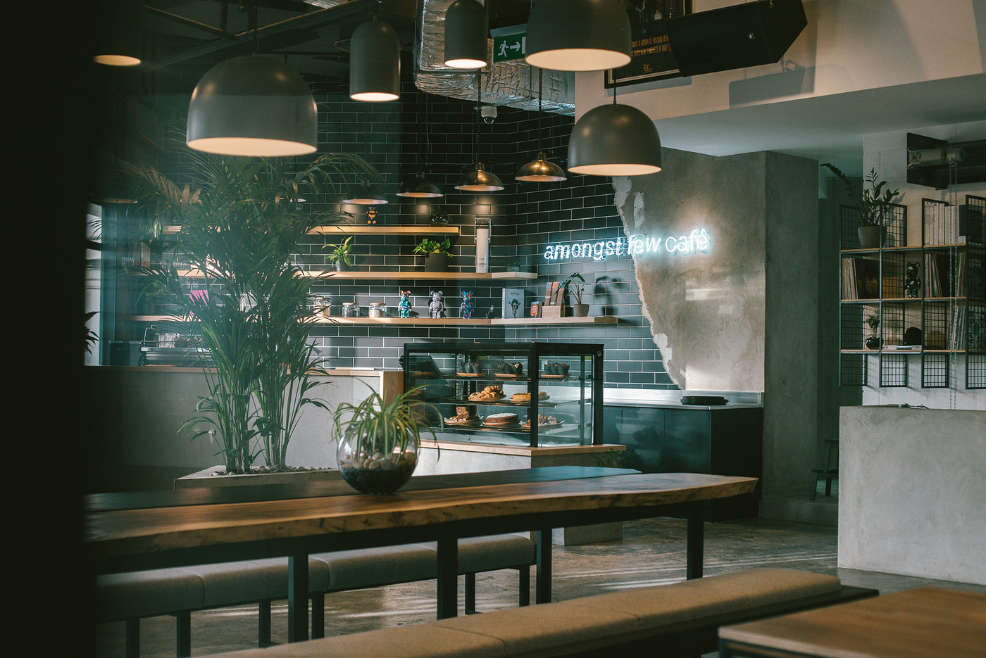 Amongst Few — Contemporary · Café restaurant in Dubai